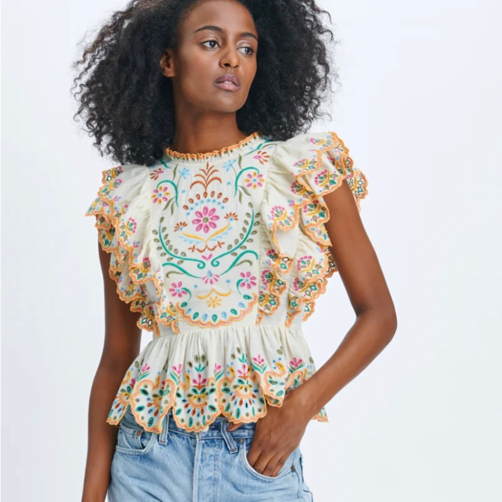 LOVE THE LABEL LEA TOP IN IVORY MULTI